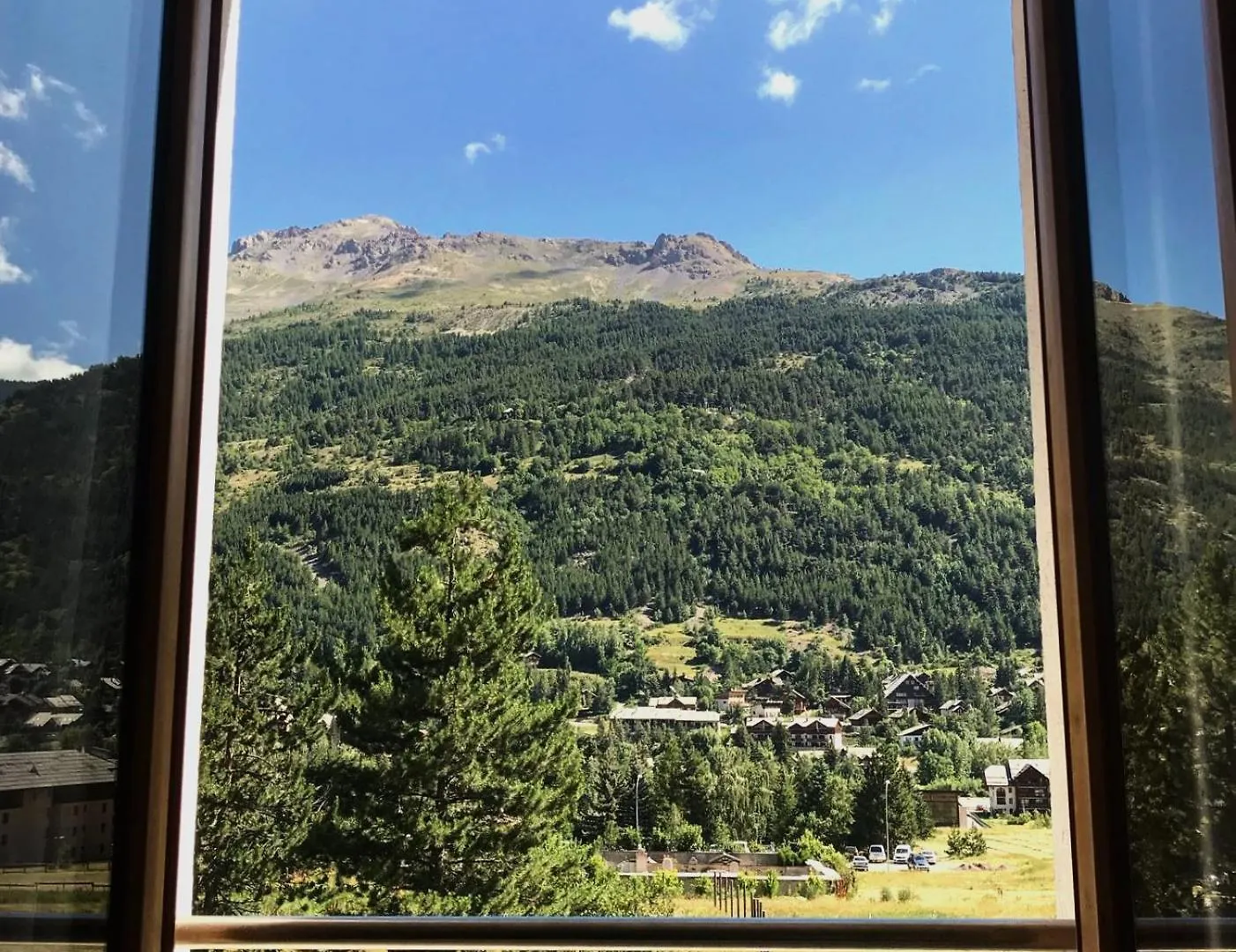 Hostel Auberge De Jeunesse Hi Serre-Chevalier La Salle-les-Alpes Francie