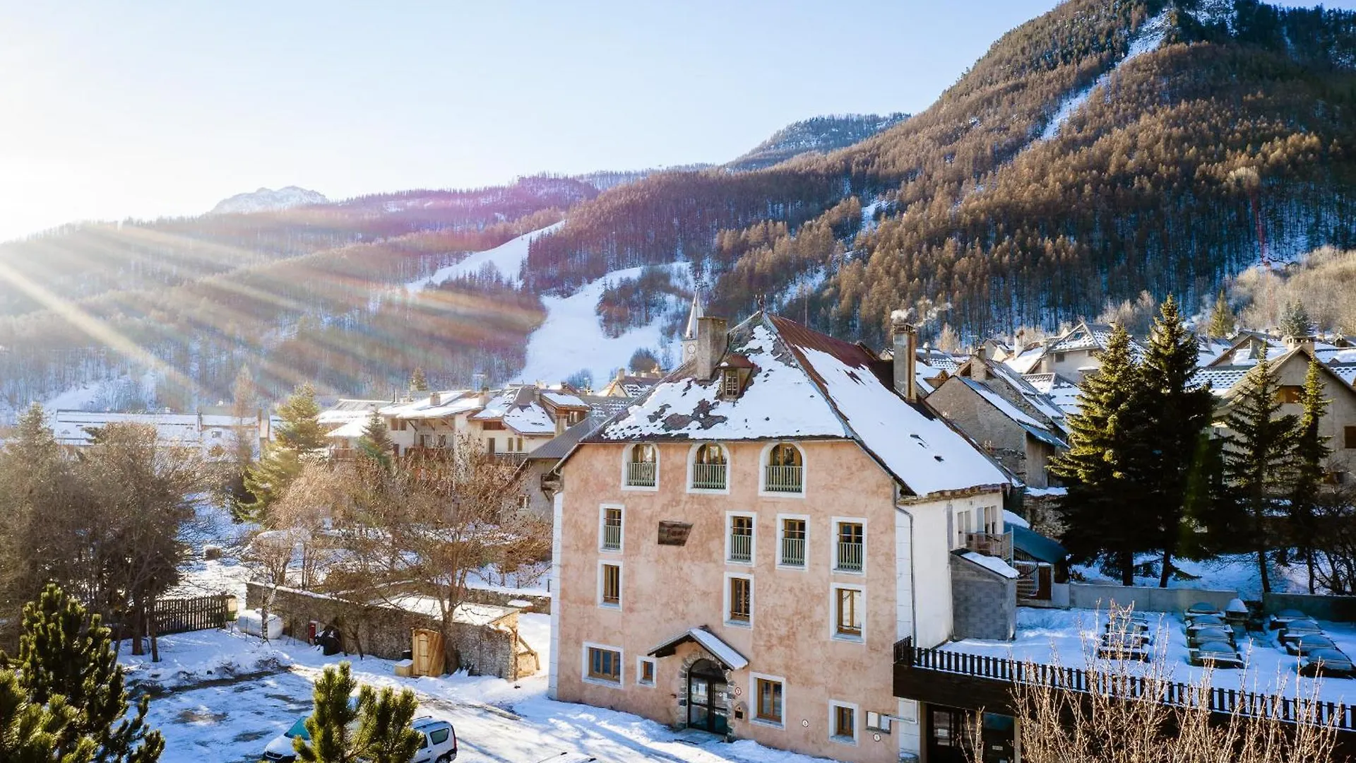 Auberge de Jeunesse HI Serre-Chevalier La Salle-les-Alpes